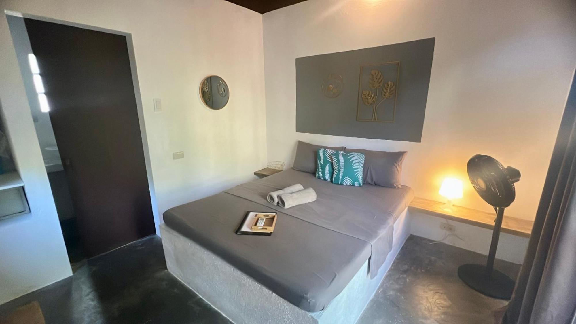 Yay Lodge Siargao, Private Room 1 With Ac & Hot Shower And Fast Starlink Wifi General Luna  Luaran gambar